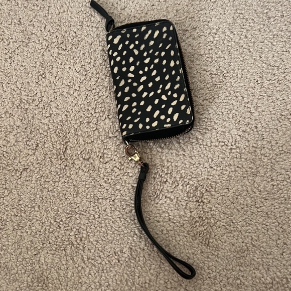 Tory Burch Wallet - Picture 2 of 5